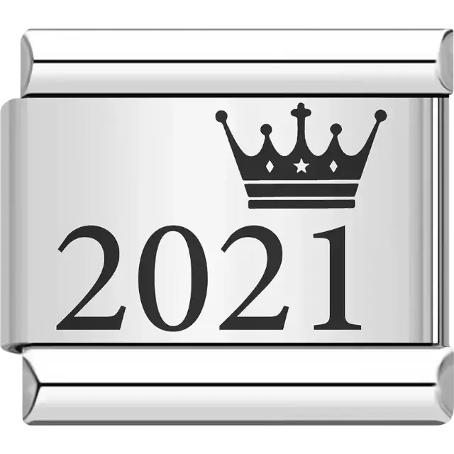 “2021” black text with a crown Italian charm bracelet link