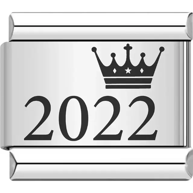 “2022” black text with a crown Italian charm bracelet link