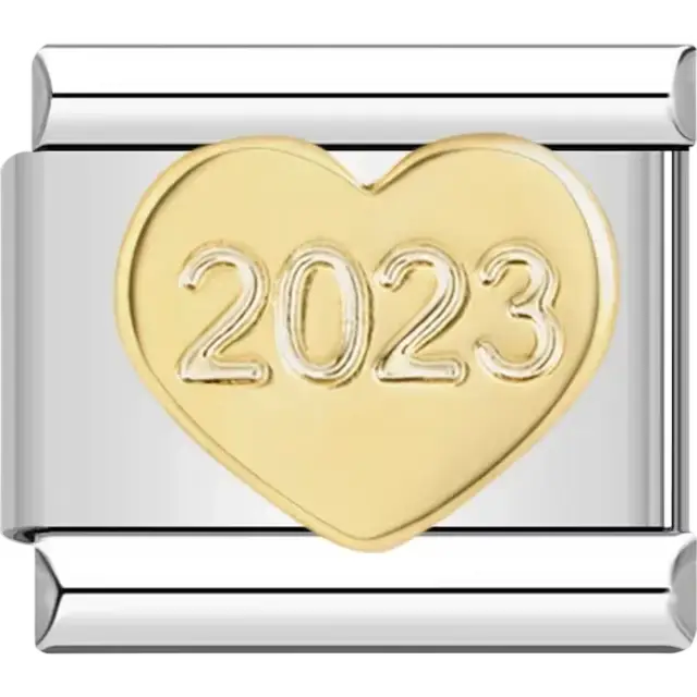 Gold heart design with 2023 engraving Italian charm bracelet link